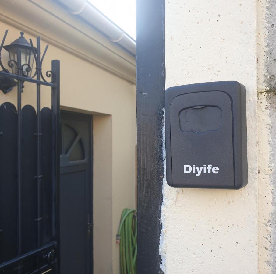 Maisonnette En Duplex Avec Terrasse Breux-Jouy Exteriér fotografie