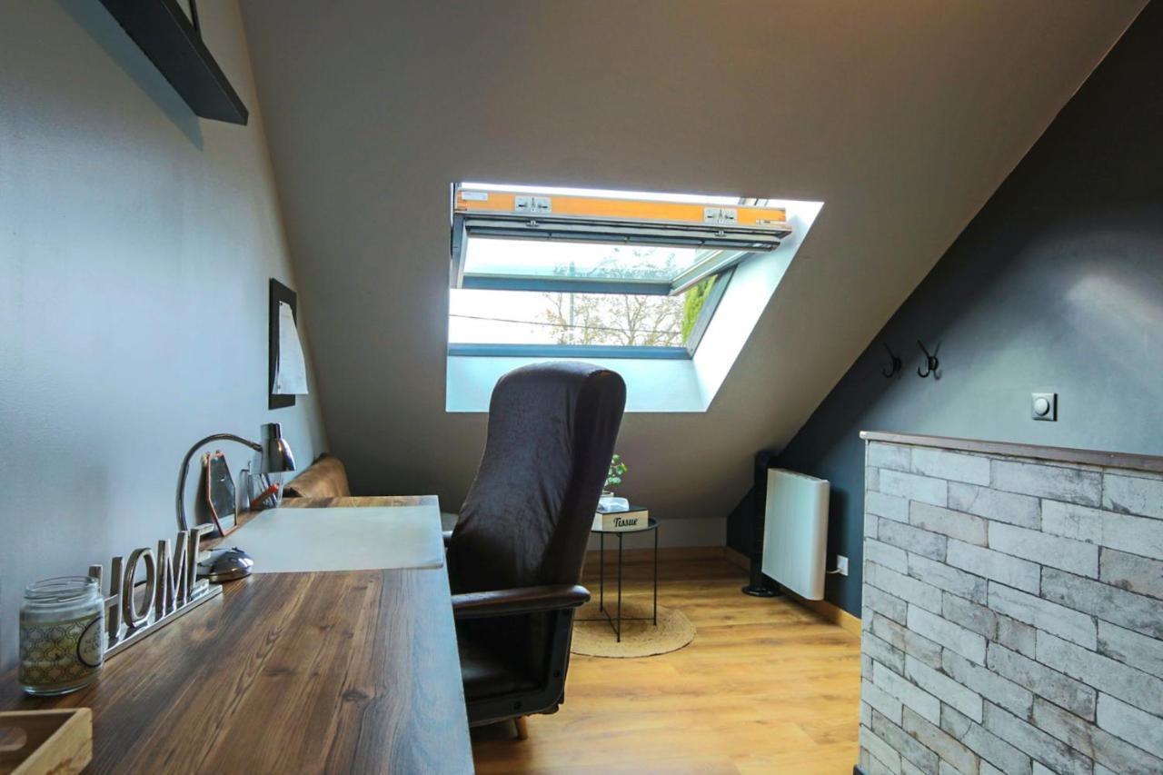 Maisonnette En Duplex Avec Terrasse Breux-Jouy Exteriér fotografie