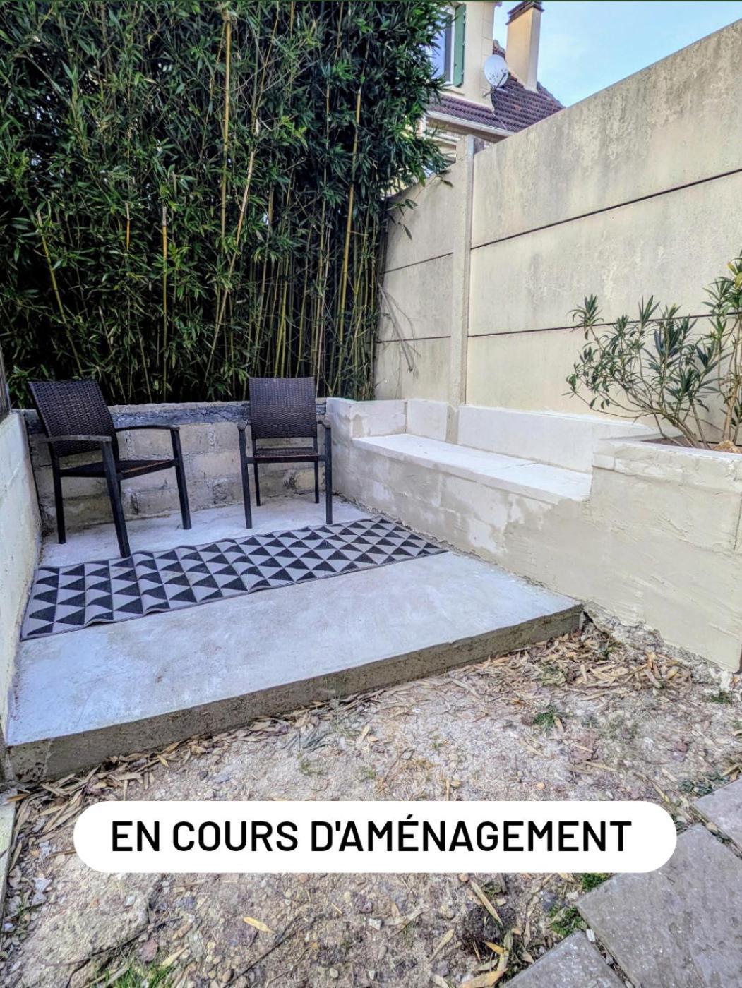 Maisonnette En Duplex Avec Terrasse Breux-Jouy Exteriér fotografie