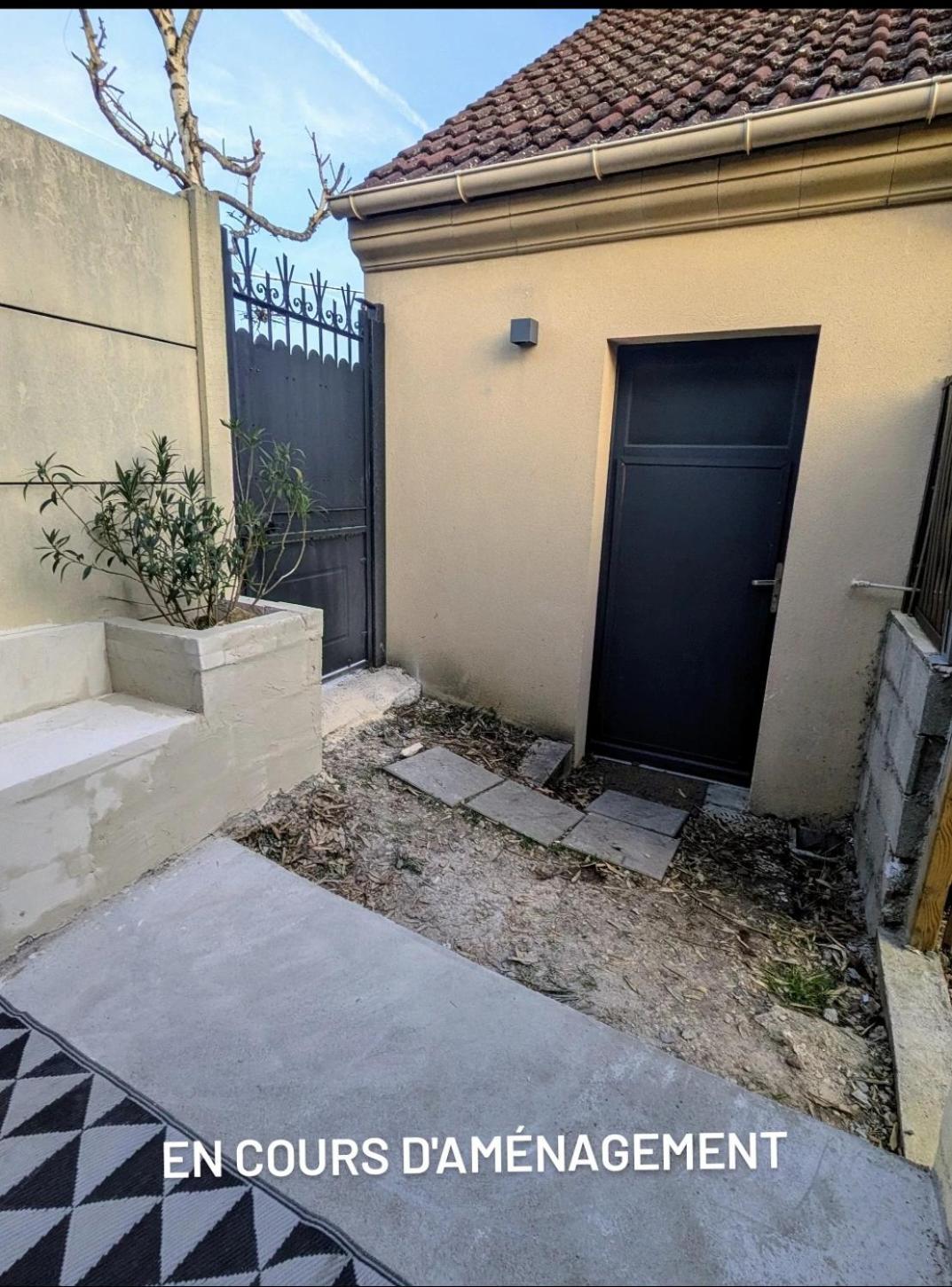 Maisonnette En Duplex Avec Terrasse Breux-Jouy Exteriér fotografie